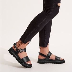 Open Toe Buckle Strap Midform Sandal Size 8